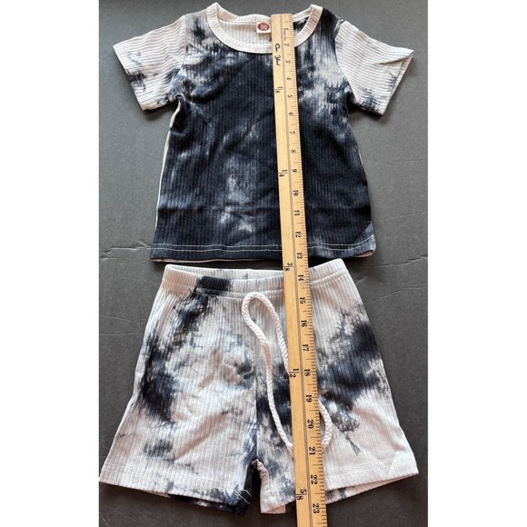 NWOT TODDLER TIE DYE 2 PIECE SHORTS & TOP SIZE 18-24 MONTHS - Picture 2 of 3